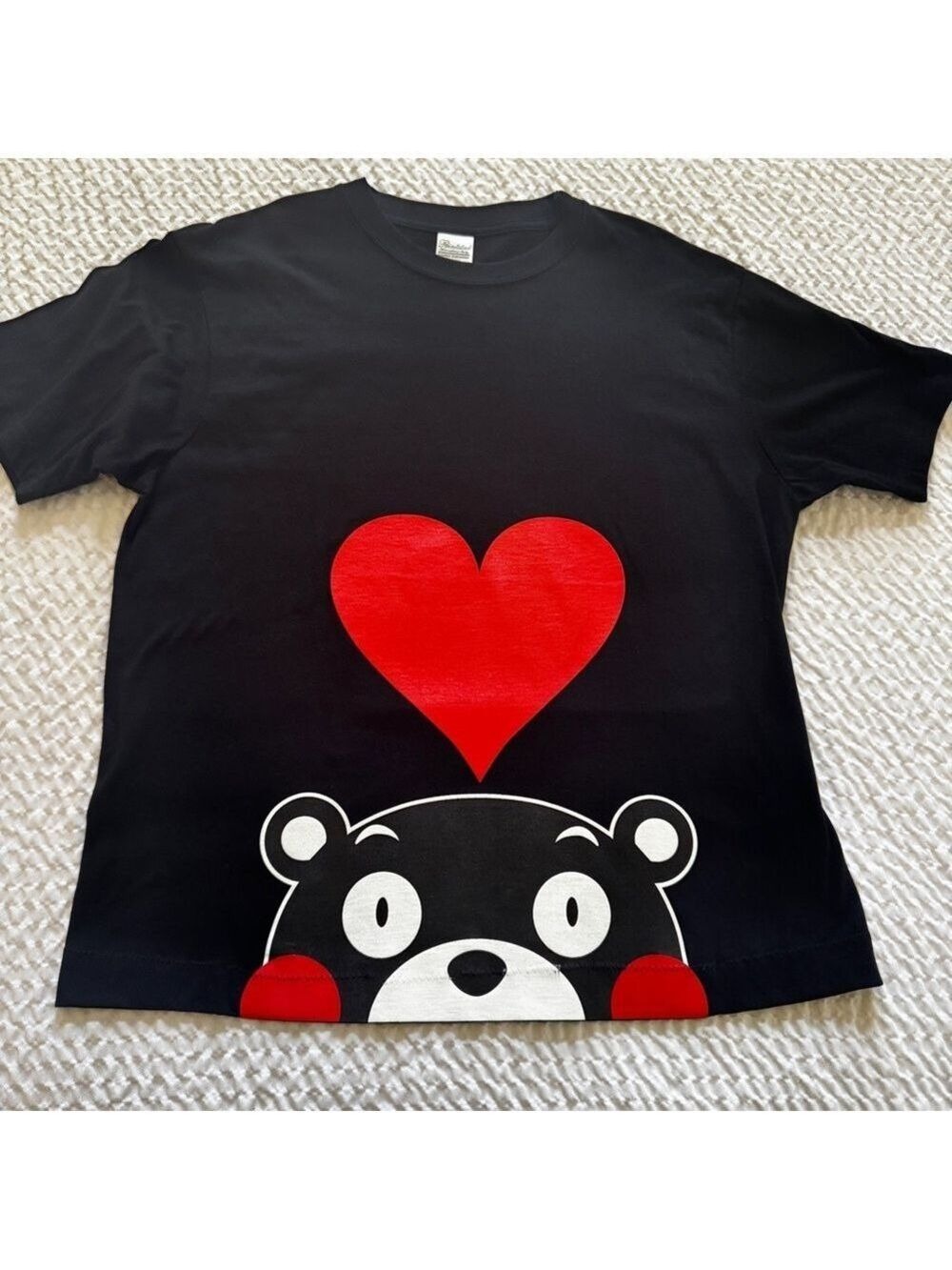 Vintage Kumamon Bear and Red Heart Black T-Shirt Large